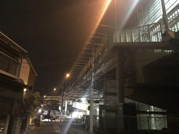 埼玉県北区 某高架橋 吊り足場工事